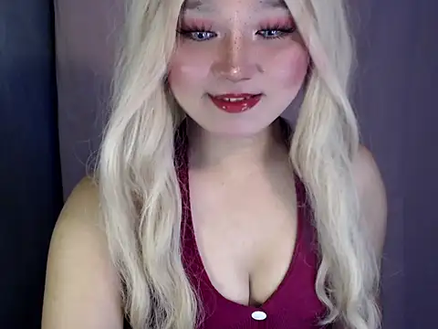 Snapshot of Eyes-on-me chatting on March 16, 6:12 pm Eyes-on-me online show from March 16, 6:12 pm