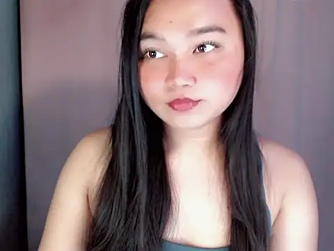 Eyes-on-me online show from August 8, 6:43 pm