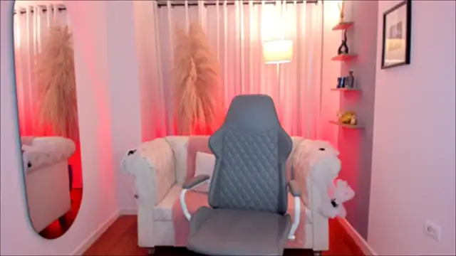 marcuswildx online show from October 19, 3:23 pm