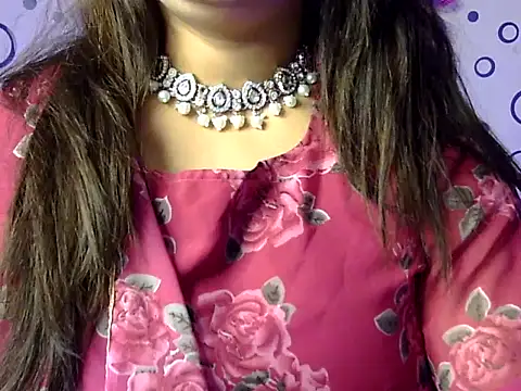 Aaliya02 online show from May 30, 7:44 pm