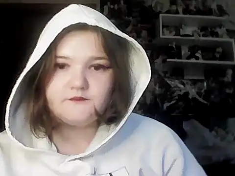 Snapshot of Noir_Shiro chatting on November 3, 5:42 am Noir Shiro online show from November 3, 5:42 am