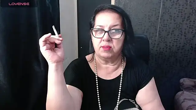 Snapshot of MissSanjanne chatting on May 18, 7:31 pm MissSanjanne online show from May 18, 7:31 pm