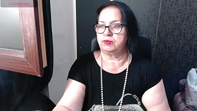 Snapshot of MissSanjanne chatting on May 31, 9:05 pm MissSanjanne online show from May 31, 9:05 pm