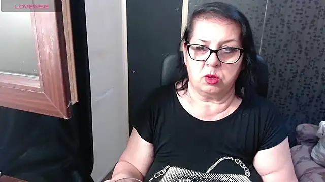 Snapshot of MissSanjanne chatting on June 6, 2:11 pm MissSanjanne online show from June 6, 2:11 pm