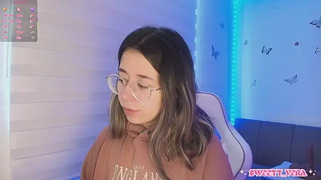 sweettvera online show from March 18, 6:11 pm