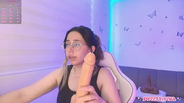 sweettvera online show from June 3, 2:33 pm