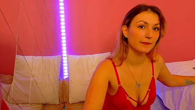 Anaayss  online show from November 14, 6:12 am