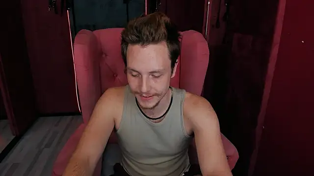 LeoMooree online show from November 14, 3:55 pm