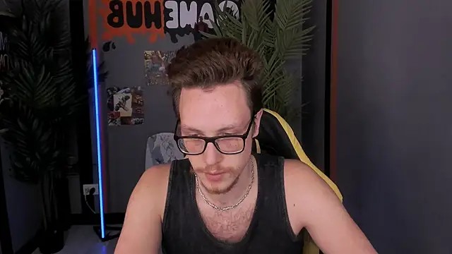 LeoMooree online show from November 30, 1:20 am