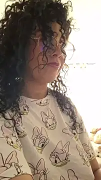 LondonHilton online show from April 13, 3:39 pm