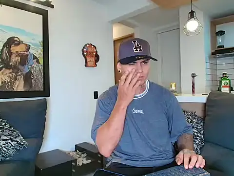 Snapshot of Marko_Toro__ chatting on September 30, 10:15 pm Marko Toro online show from September 30, 10:15 pm