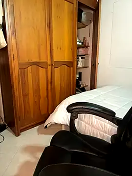 Bleer Rousse online show from October 7, 5:10 pm