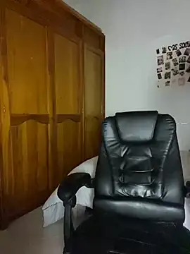 Bleer Rousse online show from October 15, 5:46 pm