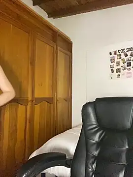 Bleer Rousse online show from October 21, 6:19 pm