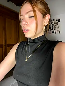 Bleer Rousse online show from November 7, 9:59 pm