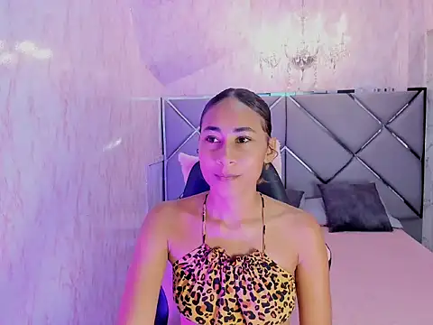 Nia imanni online show from September 29, 7:40 pm
