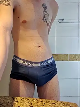 Snapshot of Salsicha244 chatting on December 16, 11:59 am Salsicha244 online show from December 16, 11:59 am