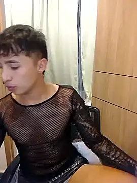 Cristhofher-13102 online show from November 15, 11:43 pm