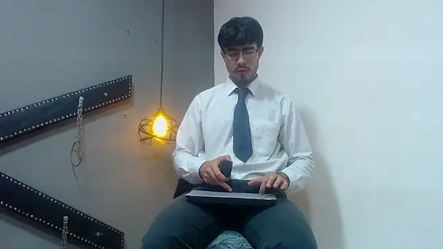 DanteBrown01 online show from October 4, 12:14 pm