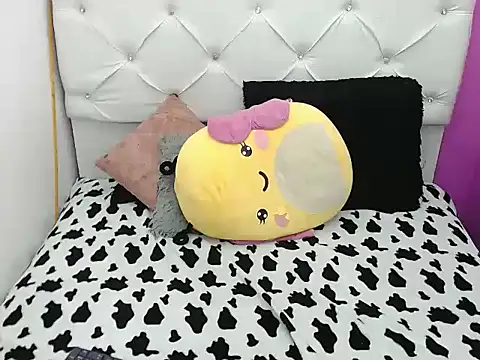 xx-kike-xx online show from September 25, 5:38 pm
