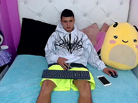 xx-kike-xx online show from October 2, 1:51 pm