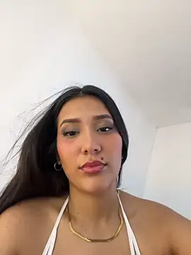 Snapshot of IsabellaJoness_ chatting on March 3, 4:46 pm IsabellaJoness online show from March 3, 4:46 pm