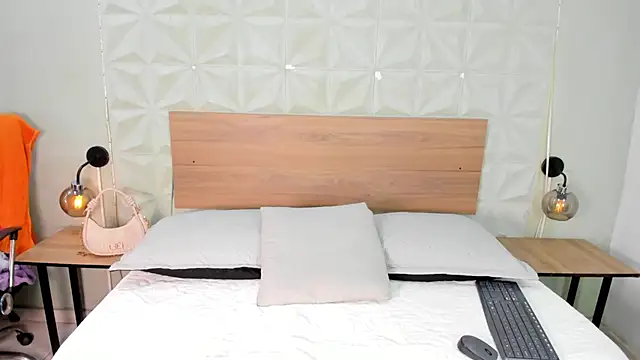 ValeryTrans  online show from March 14, 1:16 pm