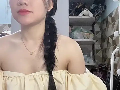 Ara4865 online show from October 3, 3:20 pm