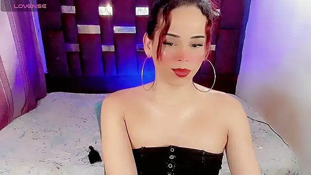 roxanawillts online show from March 12, 7:09 pm