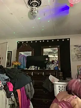 blondebarbiebae online show from March 19, 6:17 am