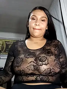 MiaaLuxx online show from October 3, 2:30 am