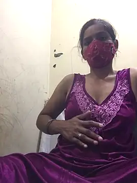 Snapshot of Hott_bomb chatting on September 23, 11:24 am Hott bomb online show from September 23, 11:24 am