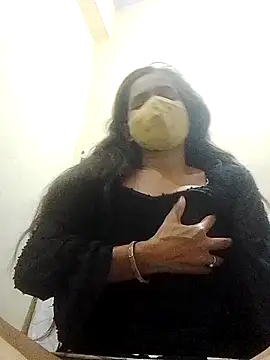 Snapshot of Hott_bomb chatting on September 24, 8:50 am Hott bomb online show from September 24, 8:50 am