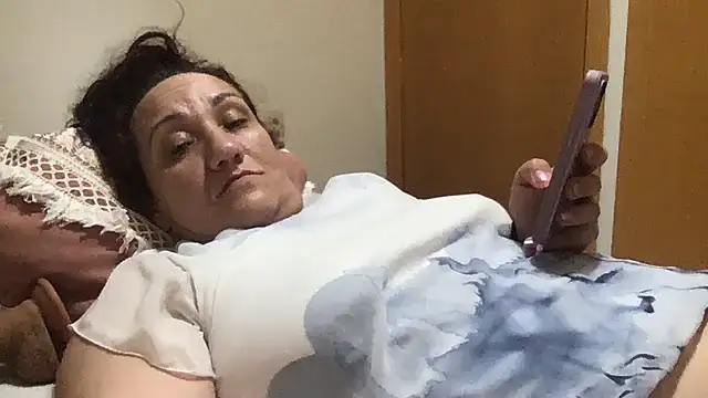 paula19800 online show from October 14, 10:10 pm