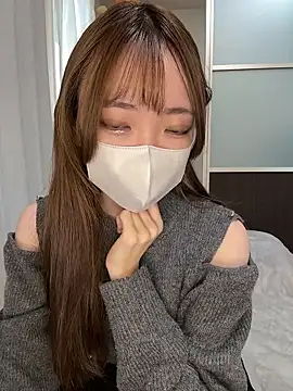 Snapshot of Moe_v_v chatting on February 11, 4:28 am Moe v v online show from February 11, 4:28 am