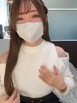 Snapshot of Moe_v_v chatting on February 21, 4:02 am Moe v v online show from February 21, 4:02 am