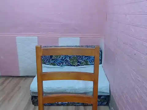 naughtywethotmikka online show from March 4, 5:02 am