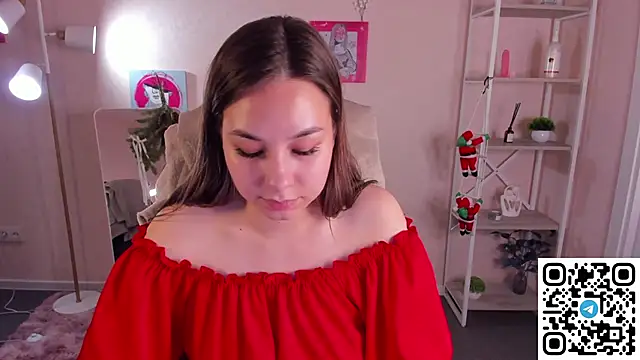 Al1ice Moures online show from January 10, 1:24 pm