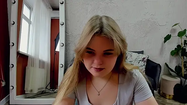 Melissa 199 online show from November 9, 5:50 am