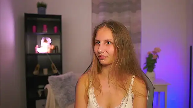 emmie murray online show from March 12, 7:53 pm