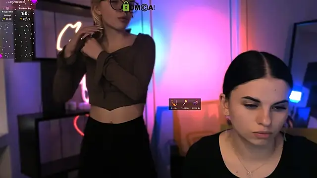 nicole muah online show from December 4, 11:08 am