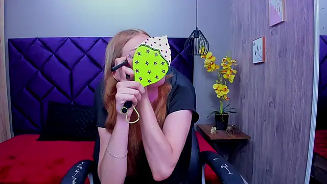 ChloeCampbell03 online show from October 9, 12:36 pm