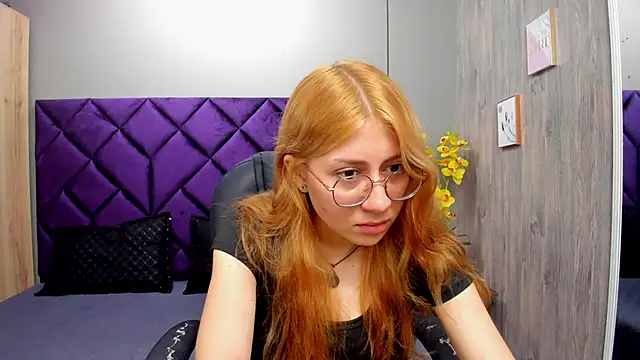 ChloeCampbell03 online show from October 17, 12:52 pm