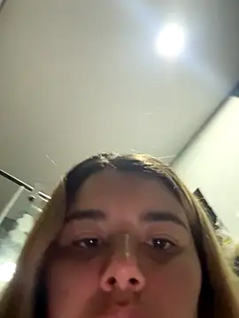 Snapshot of Violettt_hot chatting on October 23, 8:35 am Violettt hot online show from October 23, 8:35 am