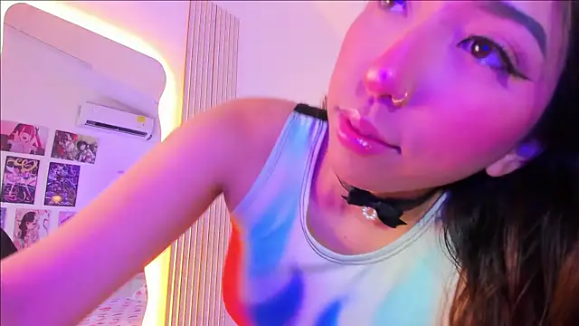 emily  walker online show from December 18, 3:56 am