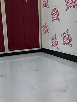 Snapshot of itz_neha chatting on October 8, 9:23 pm itz neha online show from October 8, 9:23 pm