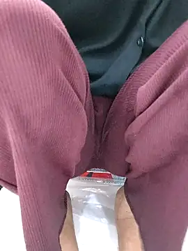 Snapshot of itz_neha chatting on October 27, 5:55 am itz neha online show from October 27, 5:55 am