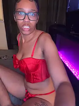 YeahhhitsBreezy online show from December 21, 11:45 pm