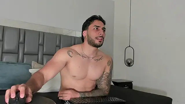 Miike Stone1 online show from October 20, 9:15 pm