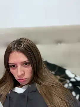 Snapshot of aliisonn___parker26 chatting on October 1, 3:23 am aliisonn parker26 online show from October 1, 3:23 am